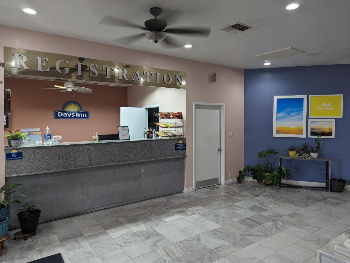 Days Inn By Wyndham Portland/Corpus Christi Экстерьер фото